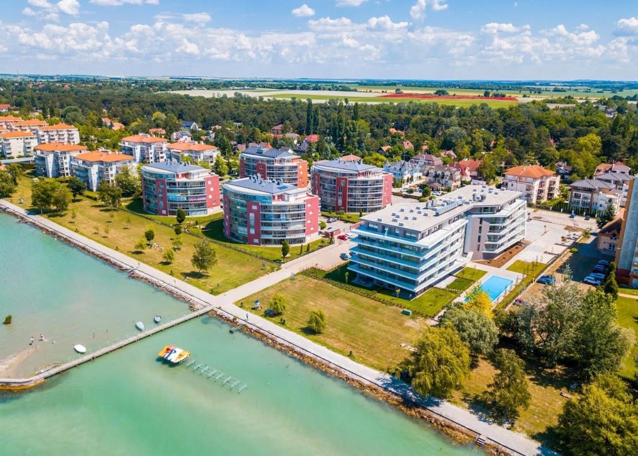 Myflat Coral Beach Apartment Siófok Exterior foto